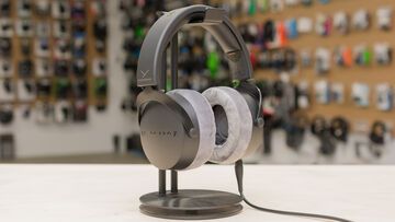 Beyerdynamic DT 700 PRO X reviewed by RTings