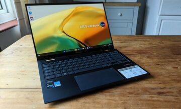 Asus ZenBook 14 Flip OLED test par Trusted Reviews