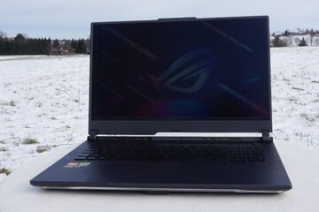 Asus ROG Strix G17 G713 test par NotebookCheck