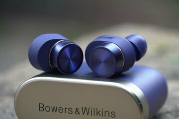 Bowers & Wilkins PI7 S2 testé par Trusted Reviews Bowers & Wilkins PI7 S2 testé par Trusted Reviews