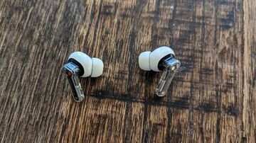 Nothing Ear 2 testé par Creative Bloq Nothing Ear 2 testé par Creative Bloq