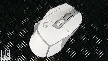 Logitech G502 X Plus testé par PCMag Logitech G502 X Plus testé par PCMag