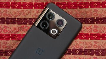 OnePlus 10 Pro testé par ExpertReviews OnePlus 10 Pro testé par ExpertReviews
