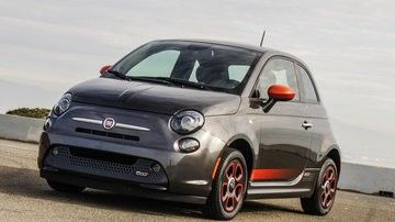 Fiat 500e Review: 5 Ratings, Pros and Cons