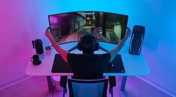 Corsair Xeneon Flex Review