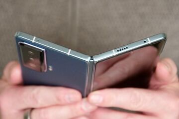 Honor Magic Vs testé par DigitalTrends Honor Magic Vs testé par DigitalTrends