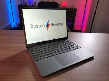 Microsoft Surface Laptop Go 2 test par Trusted Reviews