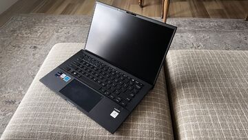 Asus ExpertBook B9 test par TechRadar