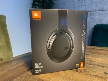 JBL Tour One M2 test par Pixel