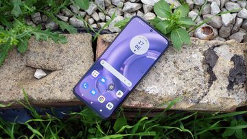 Motorola Edge 30 Neo test par TechRadar