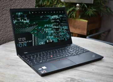 Lenovo ThinkPad P15 test par NotebookCheck