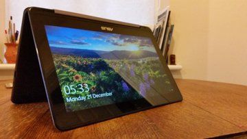 Asus Transformer Book Flip TP200SA test par Trusted Reviews