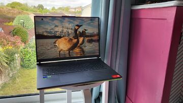 Asus ROG Strix Scar 18 test par TechRadar