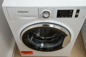 Hotpoint NM11946WCAUKN Review: 1 Ratings, Pros and Cons