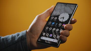 Google Pixel 7a reviewed by Numerama