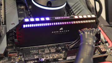 Corsair Dominator Platinum test par TechRadar Corsair Dominator Platinum test par TechRadar