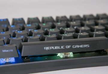 Asus ROG Falchion testé par tuttoteK Asus ROG Falchion testé par tuttoteK