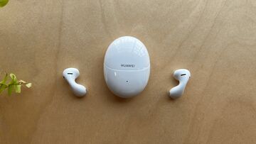 Huawei FreeBuds 5 testé par ExpertReviews Huawei FreeBuds 5 testé par ExpertReviews