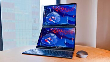 Lenovo Yoga Book 9i test par Tom's Guide (US)