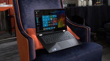 Lenovo Yoga 700 test par TechRadar Lenovo Yoga 700 test par TechRadar