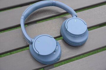 Sony WH-CH720N Review