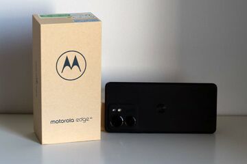 Review Motorola Edge 40 by Journal du Geek