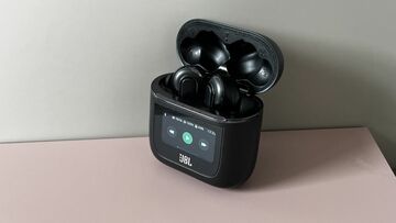 JBL Tour Pro 2 reviewed by T3 JBL Tour Pro 2 reviewed by T3