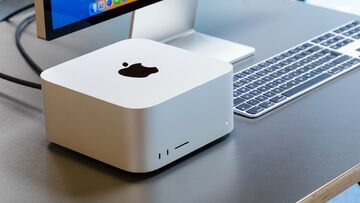 Apple Mac Studio M2 testé par ExpertReviews Apple Mac Studio M2 testé par ExpertReviews