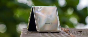 Vivo X Flip test par Android Central