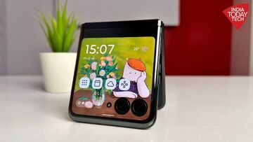 Motorola Razr 40 Ultra reviewed by IndiaToday Motorola Razr 40 Ultra reviewed by IndiaToday
