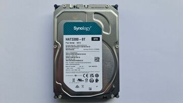 Test Synology HAT3300