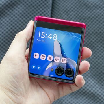 Motorola Razr 40 Ultra test par ExpertReviews