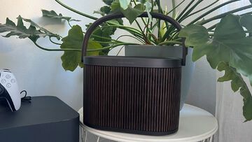 Bang & Olufsen Beosound A5 testé par TechRadar Bang & Olufsen Beosound A5 testé par TechRadar