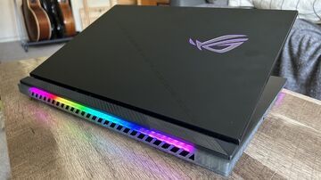 Asus ROG Strix Scar 18 testé par GamesRadar Asus ROG Strix Scar 18 testé par GamesRadar