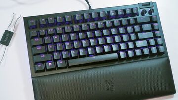 Test Razer BlackWidow V4 75