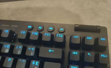 Logitech G Pro X TKL testé par GamerGen Logitech G Pro X TKL testé par GamerGen