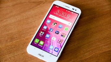 Asus ZenFone Zoom test par CNET USA Asus ZenFone Zoom test par CNET USA