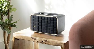 Test JBL Authentics 200