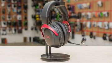 HyperX Cloud III reviewed by RTings