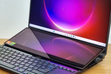 Asus ROG Zephyrus Duo 16 test par Geeknetic