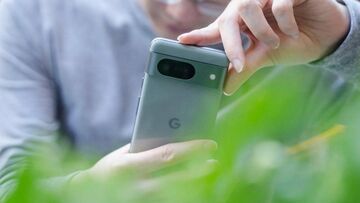 Google Pixel 8 reviewed by Multiplayer.it