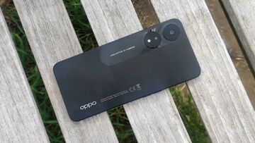 Oppo A78 test par TechRadar