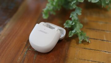 Bose QuietComfort Ultra reviewed by T3 Bose QuietComfort Ultra reviewed by T3