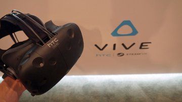 HTC Vive Pre test par TechRadar HTC Vive Pre test par TechRadar