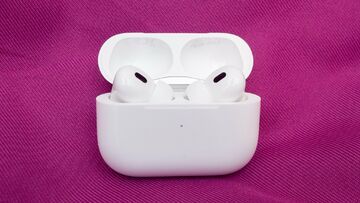 Apple AirPods Pro 2 test par ExpertReviews