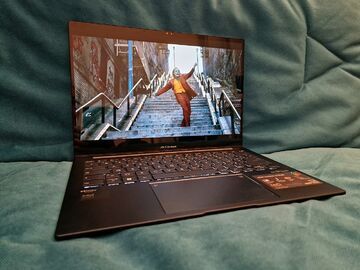 Asus ZenBook 14 test par Tom's Guide (FR) Asus ZenBook 14 test par Tom's Guide (FR)