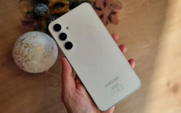 Samsung Galaxy S23 FE reviewed by Tom's Guide (FR)