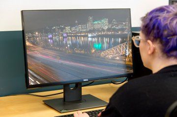 Dell S2716DG Review: 3 Ratings, Pros and Cons