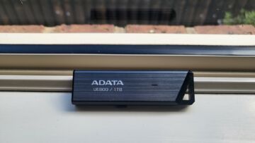 Adata test par TechRadar Adata test par TechRadar