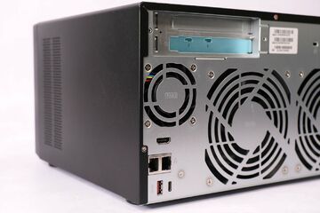 Qnap TVS-h874 testé par Club386 Qnap TVS-h874 testé par Club386